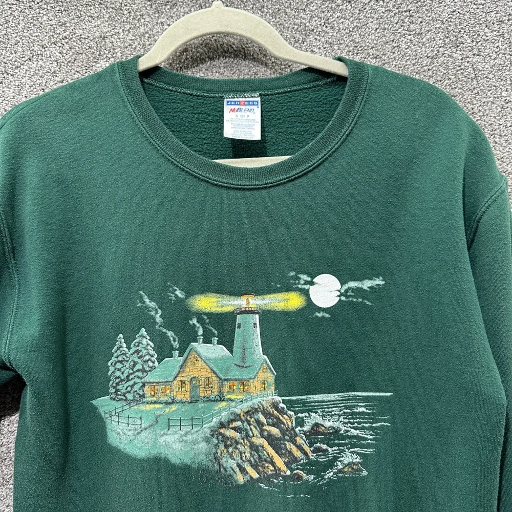 VTG Jerzees NuBlend Graphic Sweatshirt Forest Green Lighthouse Mens Small Winter
